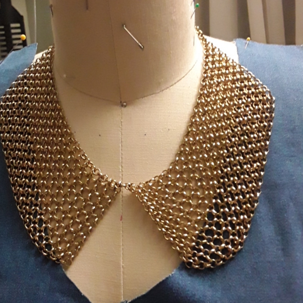 Collar chainmail necklace